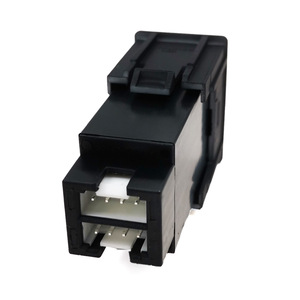 Cargador USB dual para coche Sirui tipo C PD QC3.0 de carga rápida para modelos Mitsubishi Isuzu - Product Image 3