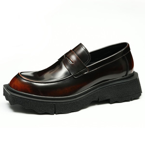Zapatos Formales de Negocios para Hombre, Personalizados OEM, Primavera-Verano, Hechos a Mano, de Cuero Vacuno de Alta Calidad, Mocasines Sin Cordones, Sólidos, que Aumentan la Altura - Product Image 1
