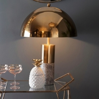 Lampe de décoration intérieure en métal doré pour hôtel Lampe de bureau LED de luxe pour lit de lecture moderne et vintage