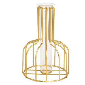 Vase en métal doré élégant, centre de table décoratif, vase moderne de designer pour la maison, les mariages et les événements, en provenance d'Inde - Product Image 4