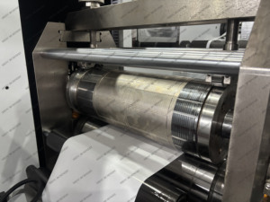 Tự động trống dính giấy nhãn rạch và quay chết máy cắt - Product Image 3