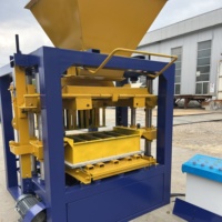 Machine à fabriquer des blocs solides hydrauliques QT4-24 pour matériaux de construction
