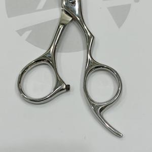 Coiffeur professionnel coiffeur Salon cisailles outil de pansement poignée en acier lame tranchante repose-doigt moustache ciseaux de coupe de cheveux - Product Image 4