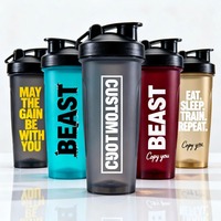 Bouteille shaker à protéines en plastique de 600 ml avec boule métallique, prix d'usine en gros, directement du fabricant, bouteille d'eau de sport personnalisée
