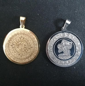 Liontin Koin Maya dari Baja Anti Karat 316L Gaya Amerika Meksiko, Koin Peringatan Ramalan Maya Liontin Logam Kalender <span class=keywords><strong>Aztec</strong></span> - Product Image 1
