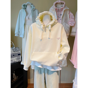 Haut court en velours pour <span class=keywords><strong>femme</strong></span>, style occidental, avec petite étiquette en cuir, idéal pour l'automne et l'hiver – Fabrication d'usine de haute qualité - Product Image 4