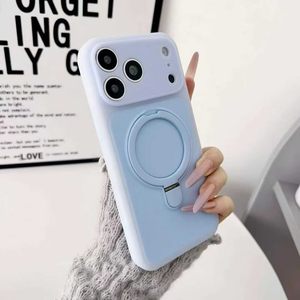 Fundas Magnéticas Esmeriladas de Colores al por Mayor con Soporte de Anillo Invisible para iPhone 17 16 Pro Max - Estilo Femenino - Product Image 1