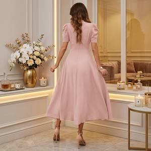 Robe élégante à taille haute unie et cintrée à manches courtes, collection Printemps-Été 2026, pour le commerce transfrontalier, vente en gros, offre spéciale - Product Image 3