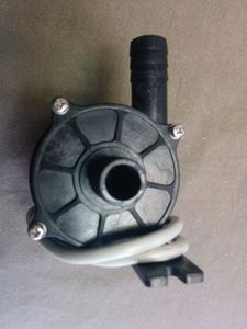 Bomba de Circulación para Minilab NORITSU KOKI V30 W405844 / W407693 / I012130 MODELO KDP-5B H500 Usada - Product Image 3