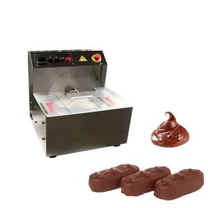 Macchina per il rivestimento di biscotti automatica per la lavorazione di blocchi di cioccolato fondente piccola macchina per temperare il cioccolato commerciale automatica