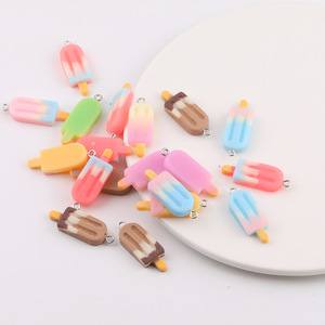 Colgante de resina con forma de helado, color aleatorio, accesorio de manualidades para llavero o adorno - Product Image 1