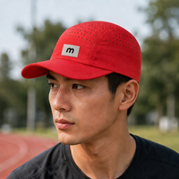 Casquette de course haute performance à 5 panneaux, perforée au laser, respirante, légère, séchage rapide, 100 % polyester, avec image