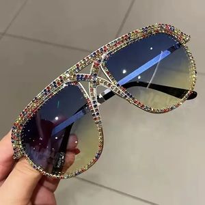 Sang trọng đầy màu sắc kim cương thí điểm Kính mát phụ nữ 2024 Rhinestone kính mặt trời quá khổ người đàn ông ban nhạc Designer Gradient Ống - Product Image 5