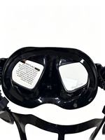 Masque de plongée à double lentille en silicone souple avec sangle réglable et verre trempé pour adultes, idéal pour la plongée libre sous-marine