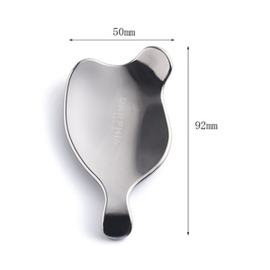 Herramienta de Masaje Corporal de Metal con Logotipo Láser Plateado de Forma Irregular, Tabla Facial Gua Sha - Product Image 3