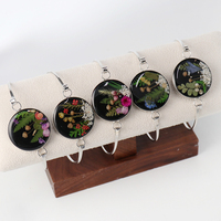 Bracelet personnalisé en forme de champignon véritable, bijoux faits à la main, breloque ronde en époxy avec fleurs séchées, bracelet floral, bracelets en cuivre pour femmes