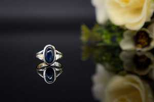 Bague en argent sterling 925 massif faite à la main avec pierres précieuses naturelles, kyanite bleue feu, sertie clos, bijou classique en pierre naturelle - Product Image 3
