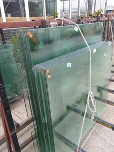 Verre trempé ultra-transparent à haute transmission pour façades de bâtiments, serres, fenêtres agricoles, salles de bain et extérieurs - Product Image 3