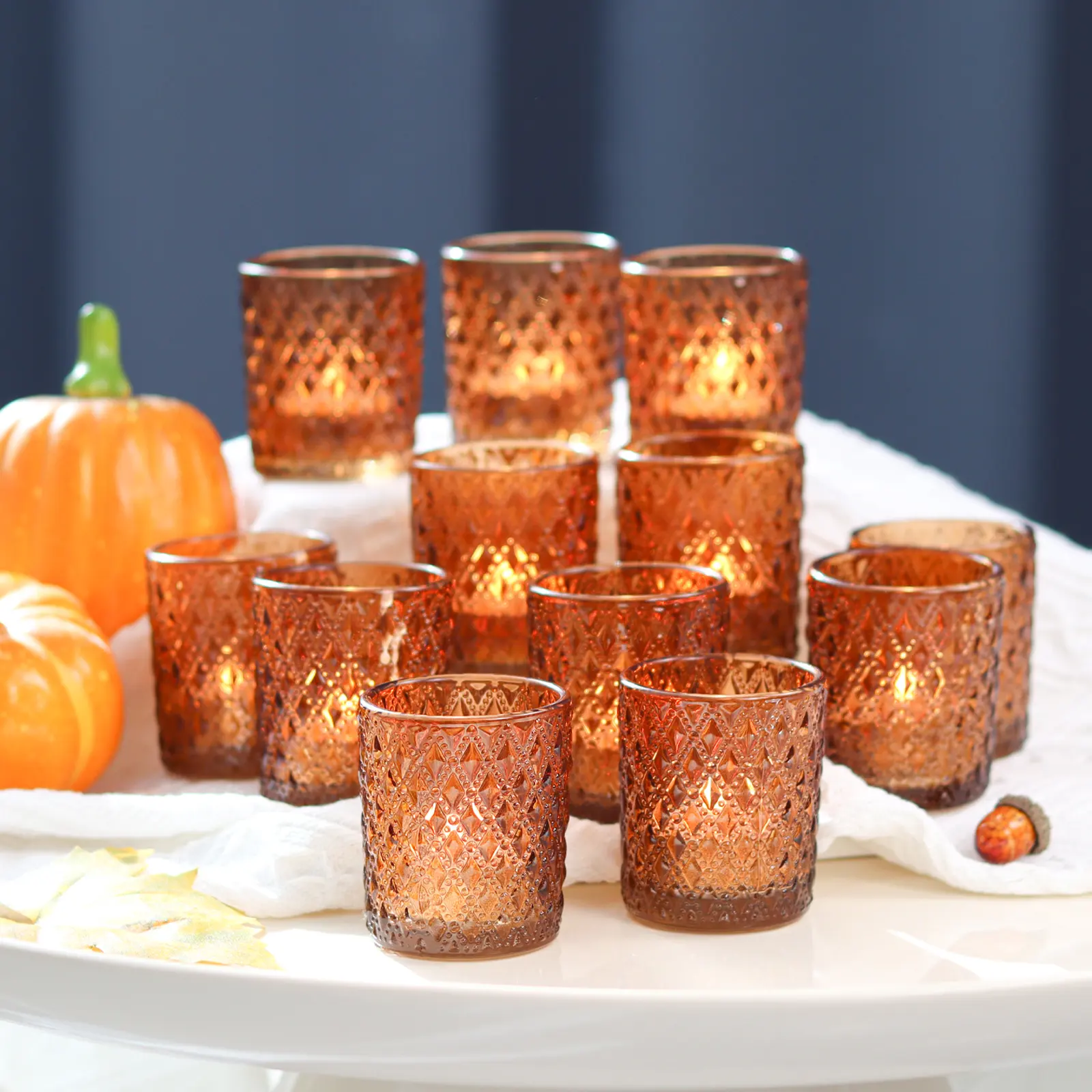 12 قطعة برطمان شمع من زجاج الكهرمان بألوان مخصصة وحامل شموع لأضواء الشاي لتزيين ديكور المائدة وعيد الميلاد