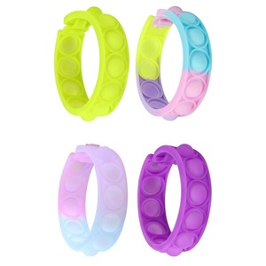 Bracelet anti-stress en silicone coloré pour adultes et enfants, jouet de décompression - Product Image 6