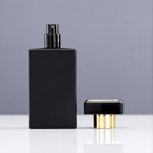 Botella de Spray de Vidrio Premium de Alta Calidad en Oferta, Botella de <span class=keywords><strong>Perfume</strong></span> Vacía Cuadrada de 100 ml/30 ml/50 ml con Pulverizador y Embalaje en Caja - Product Image 1