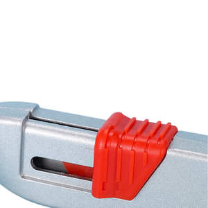 Cuchillo de caja automático de metal engrosado con apertura por resorte, cortador de papel de seguridad de aleación de aluminio para el hogar, cuchillo artístico extensible - Product Image 3