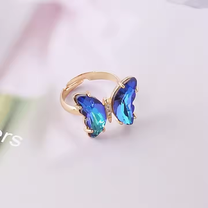 Anello a farfalla con apertura regolabile da <span class=keywords><strong>donna</strong></span> con personalità femminile alla moda per ragazze anelli <span class=keywords><strong>di</strong></span> vetro con farfalle colorate - Product Image 4