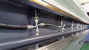 Machine à rainurer CNC automatique 1500x4000mm équipement <span class=keywords><strong>industriel</strong></span> servo à portique horizontal de haute précision pour le rainurage de tôles - Product Image 3