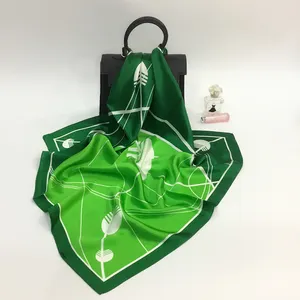 2022 Lente Vintage Luxe Groene Vierkante Sjaal Print Streep Aangepaste Pure Zijden Sjaals Vrouwen Accessoires Fancy Hals Sjaal