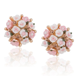 <span class=keywords><strong>Orecchini</strong></span> di fiori di rosa di <span class=keywords><strong>argilla</strong></span> placcati oro di alta qualità gioielli <span class=keywords><strong>orecchini</strong></span> di fiori di <span class=keywords><strong>argilla</strong></span> <span class=keywords><strong>polimerica</strong></span> fatti a mano bohémien per le donne - Product Image 4