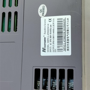 Variateur de fréquence triphasé EasyDrive Mini-L-4T0022M 2,2 kW 380 V à contrôle vectoriel IP20 - Product Image 1