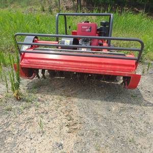 Livraison Gratuite Tondeuse Robotisée Télécommandée sur Chenilles en Caoutchouc pour l'Agriculture, Moteur CE EPA, Modèle Y10-1200 Unparallele - Product Image 3