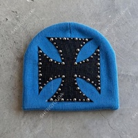 Nouveau bonnet tricoté élégant style urbain avec clous croisés, chaud pour l'automne et l'hiver, bonnet hip-hop gris, vente en gros personnalisée