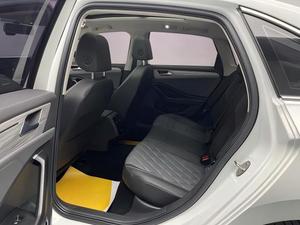 <span class=keywords><strong>รถยนต์</strong></span>มือสอง Sagitar 2023 รุ่น 280TSI DSG <span class=keywords><strong>Transcend</strong></span> Edition Lite 5 ที่นั่ง เครื่องยนต์เทอร์โบ พวงมาลัยซ้าย ล้อแม็ก R17 หลังคาซันรูฟแบบพาโนรามา - Product Image 4