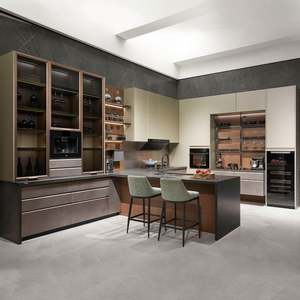 Armoires en verre de villa personnalisées en forme de U, armoire de cuisine moderne, armoire à vin en bois avec rangement - Product Image 2