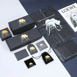Caja de Cartón Negra Sólida Contemporánea A1, Estilo Cajón para Joyería, Elegante Estuche Protector para Collares y Pulseras - Product Image 6