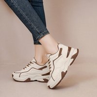 Chaussures pour femmes Vente en gros Baskets à semelle épaisse augmentant la hauteur