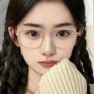 Lunettes d'ordinateur anti-lumière bleue TR90 personnalisées avec logo 2023, montures carrées, style punk pour femmes, fabricant en gros de verres optiques - Product Image 3