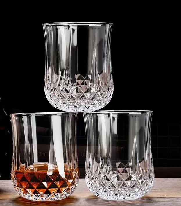 Günstiger Preis Diamond Pearl Dots Stil Kristall Weinglas Tasse Whisky Tumbler Glas für Bar