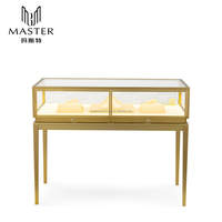 Kiosque de vitrine de bijoux de luxe de haute qualité avec verre trempé personnalisé et comptoir d'affichage en MDF pour le centre commercial