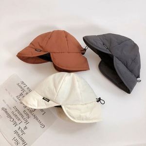 Chapeau d'hiver chaud et coupe-vent avec protège-oreilles pour le ski, style russe, pour hommes et femmes, idéal pour les activités de plein air, les pilotes, le cyclisme et les aviateurs - Product Image 3