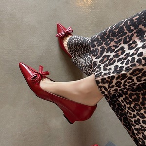 Chaussures à plateforme en cuir haut de gamme pour femme, style Printemps-Été 2026, à bout pointu, avec nœuds de jupe et talons aiguilles - Product Image 4