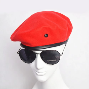 Bérets pour hommes et femmes, logo personnalisé, mode française, classique en <span class=keywords><strong>laine</strong></span> et cuir, artiste peintre, uniforme cosplay décontracté, casquette brodée - Product Image 4