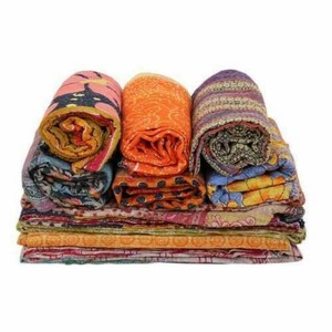 Colcha Acolchada Hecha a Mano de Algodón Vintage Kantha Bangali Gudri, Colección de Invierno para Decoración del Hogar, Cubrecama Multiusos - Product Image 2
