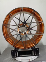 Nueva Llanta de Aleación Forjada Ligera Modificada de Alta Calidad de 17-24 Pulgadas, con Radios Plateados Pulidos y Centro Multirradio en Cobre Naranja