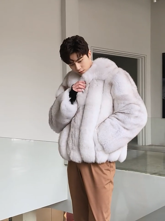 Winter Men Wear Fashion Fox Fur Coat with Sit down Collar