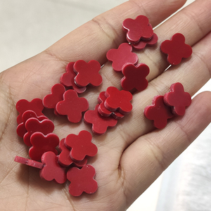 Turquesa sintética de color rojo, piedra suelta de turquesa roja con forma de trébol de cuatro hojas para joyería - Product Image 5