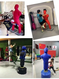 Saco de Boxeo Humanoide Autoportante, Maniquí de Hombre Musculoso <span class=keywords><strong>para</strong></span> Entrenamiento de Boxeo, Equipo de Entrenamiento Realista, Soporte Resistente Rojo - Product Image 2