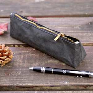 กล่องใส่ปากกาแบบกำหนดเอง เป็นมิตรกับสิ่งแวดล้อม ซักล้างได้ |   กระเป๋าเครื่องสำอาง |   อเนกประสงค์ – กระดาษคราฟท์หรือกระดาษดูปองท์ที่สามารถล้างทำความสะอาดได้ ™   ไทเวค ® - Product Image 2