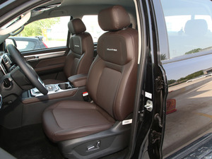 Camioneta JAC <span class=keywords><strong>Hunter</strong></span> <span class=keywords><strong>2023</strong></span> 2.0T Automática, Tracción en las Cuatro Ruedas, Modelo Elite Estándar, Doble Cabina, Excelente Calidad - Product Image 4